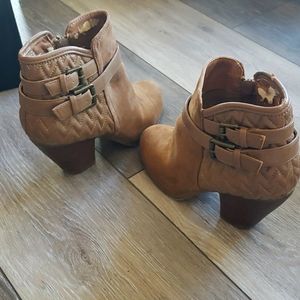 Ankle boots
